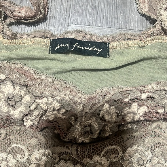 Ann Ferriday top - Picture 2 of 2